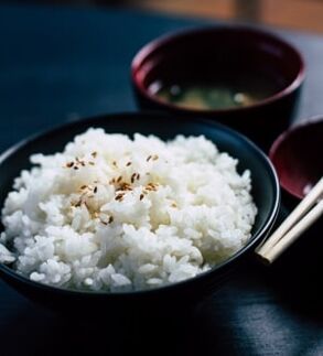 Eating rice on the Japanese diet